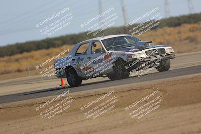 media/Oct-02-2022-24 Hours of Lemons (Sun) [[cb81b089e1]]/915am (I-5)/